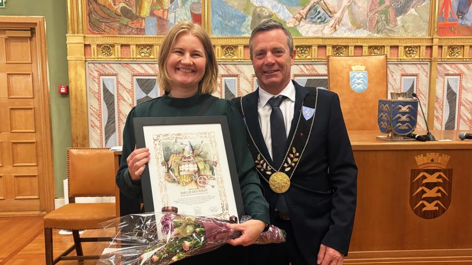 Lenkje til artikkel: Fekk pris på ambassadørseremoni