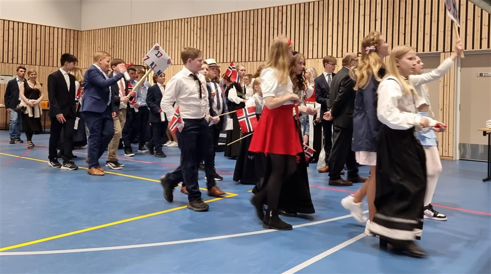 Frå 17. mai 2022 - Klikk for stort bilete