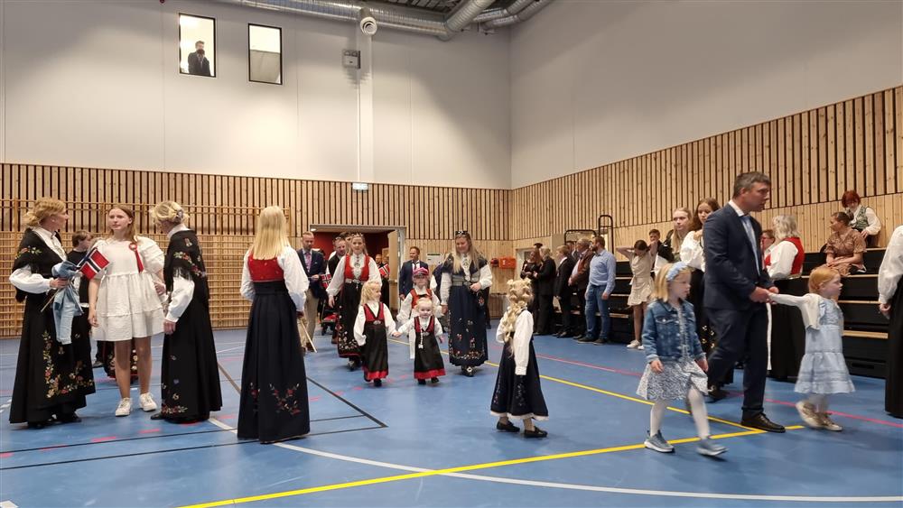 Frå 17. mai 2022 - Klikk for stort bilete