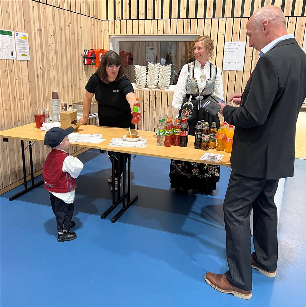 Frå 17. mai 2022 - Klikk for stort bilete