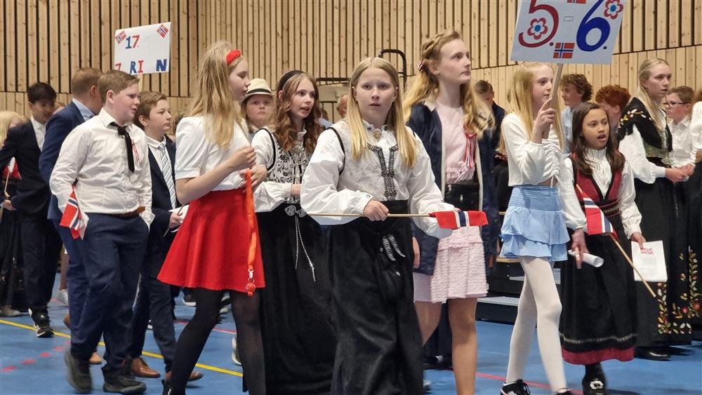 Frå 17. mai 2022 - Klikk for stort bilete