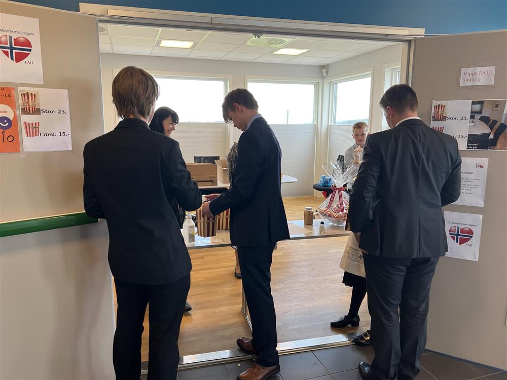 Frå 17. mai 2022 - Klikk for stort bilete