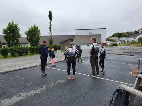 Haugesund Idrettslag Orientering hadde opplegg for 1.-4. klasse. - Klikk for stort bilete